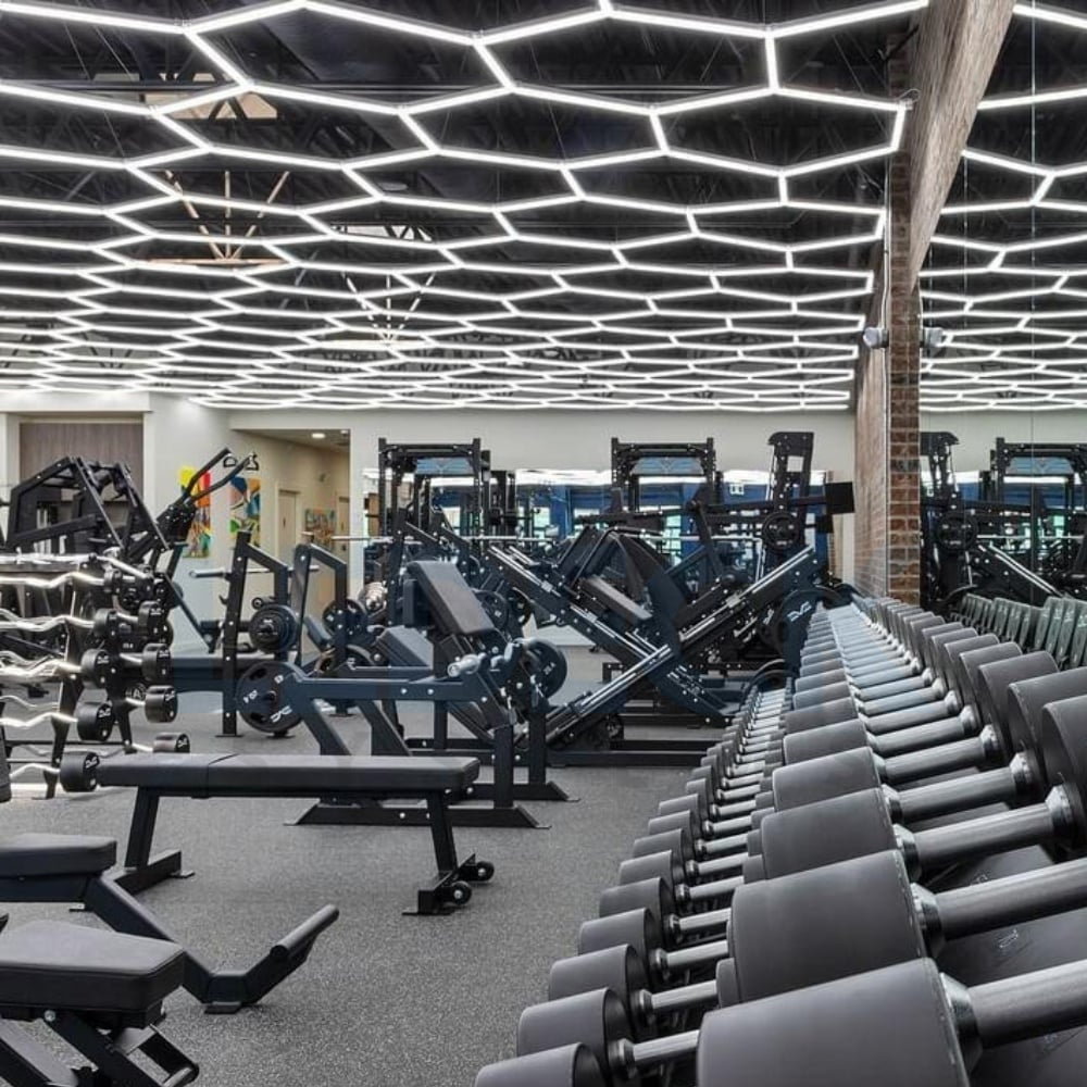 Lumină LED Hexagonală – 14 Module + Rama 484x243CM – Sală Fitness, Gym, Studio Antrenamente Profesionale