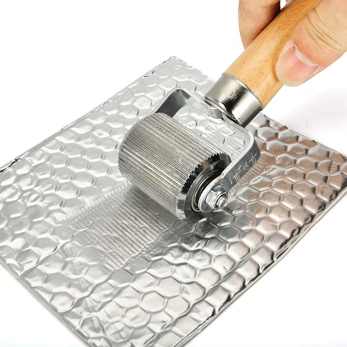 Rola 30 mm pentru aplicarea materialului insonorizant