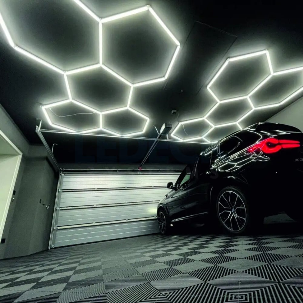 Lumină LED Hexagonală – 1 Modul 83x98CM - Garaj, Dormitor, Cameră Gaming, Spații Private