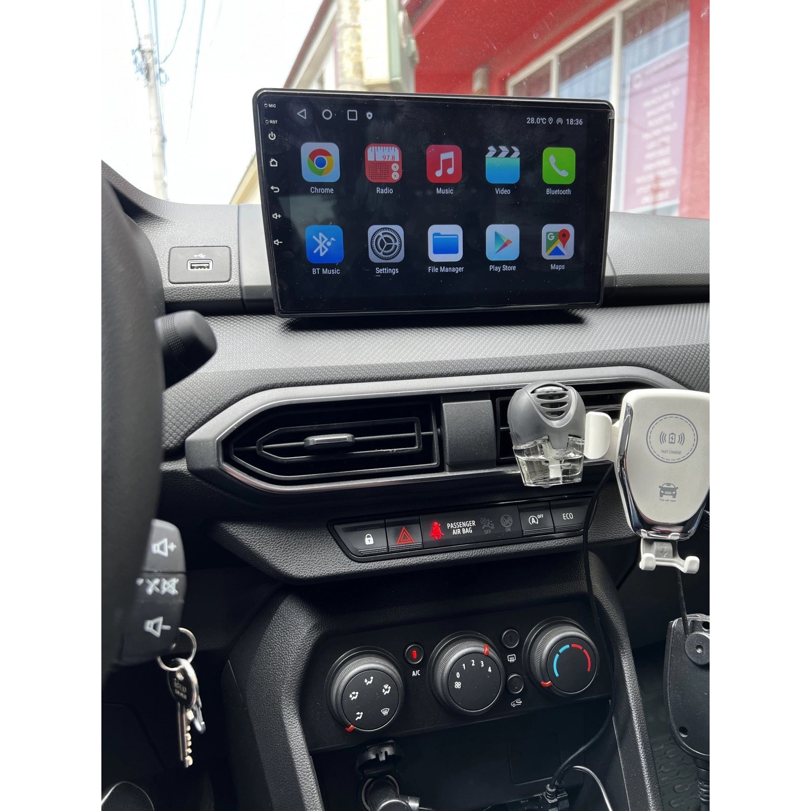 Navigatie Dacia Logan 3 (2021+) Android, Ecran 2K, 4GB RAM 64GB, 8-core